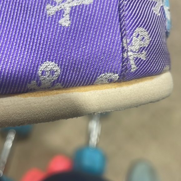 Tom’s glitter skull toddler size T8 - Picture 6 of 6